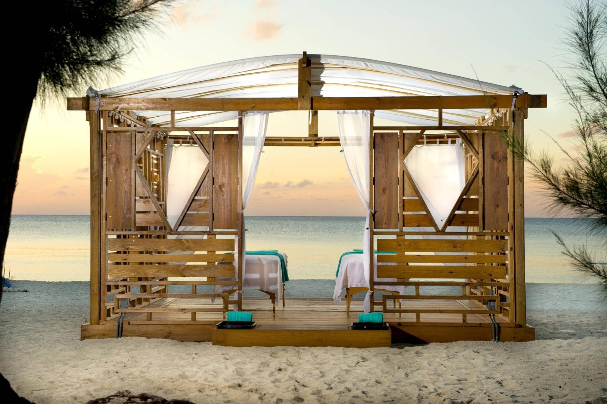 The Westin Grand Cayman Seven Mile Beach Resort & Spa West Bay Exterior foto